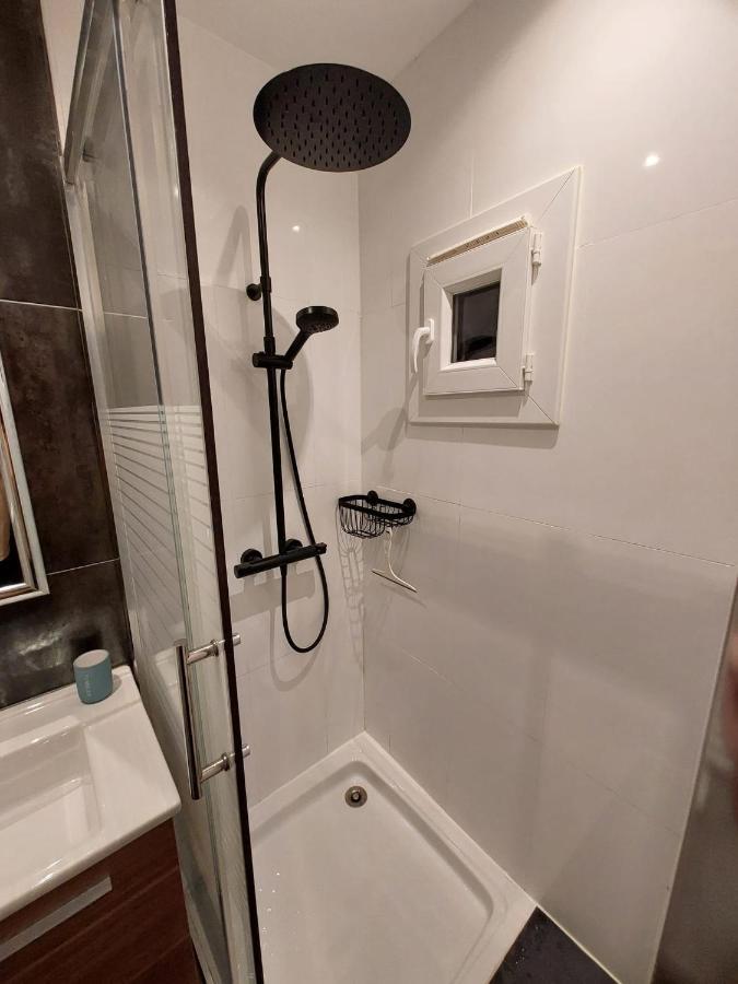 Le Mistralet Lejlighed Salon-de-Provence Eksteriør billede